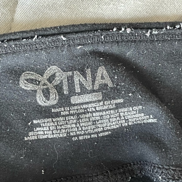 Aritzia TNA Thick Leggings - Picture 2 of 3